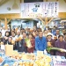 新鮮な農産物を「もてなしの心」と笑顔で販売。